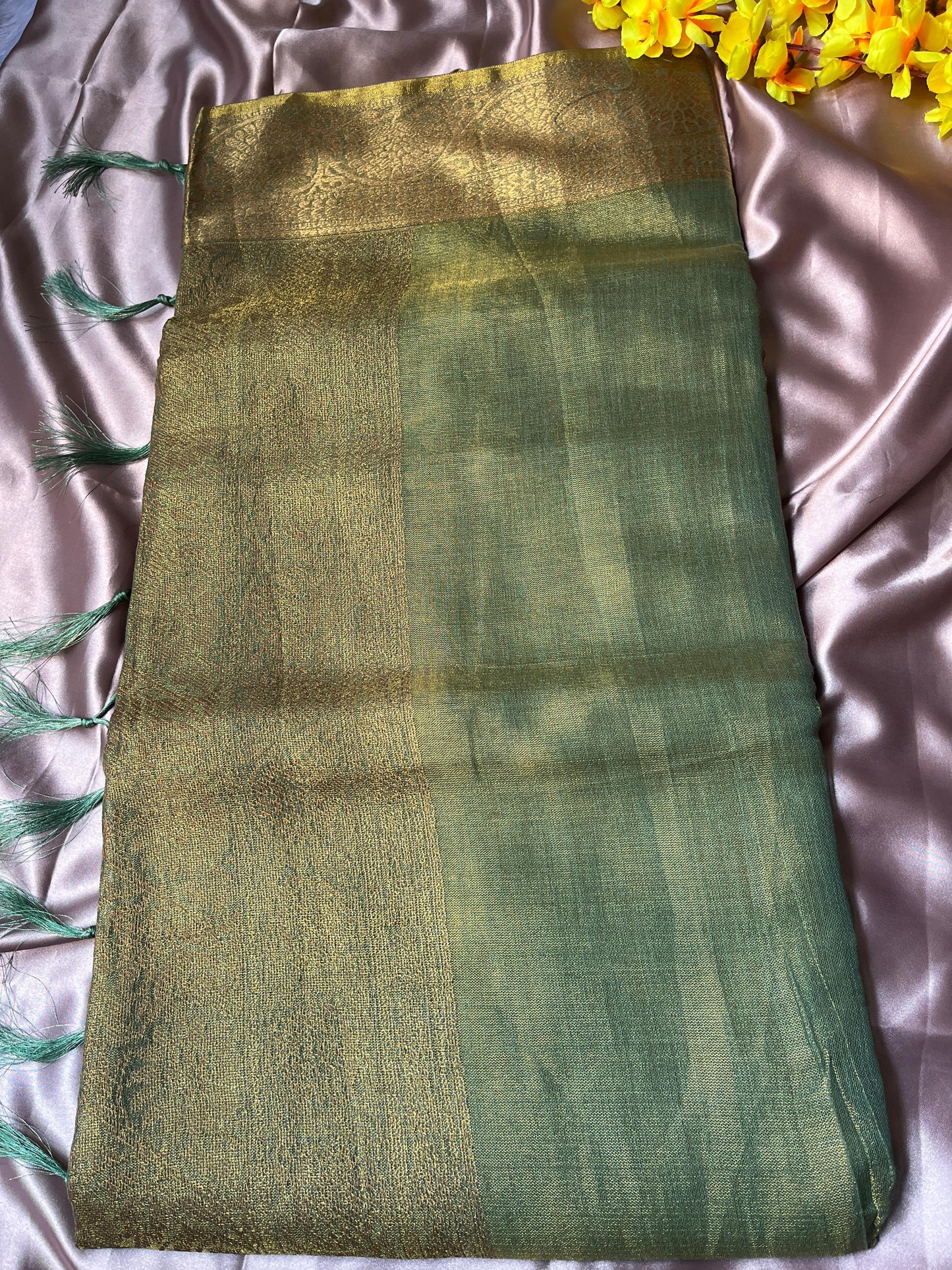 Green Weaving Pallu Tissue Silk Saree